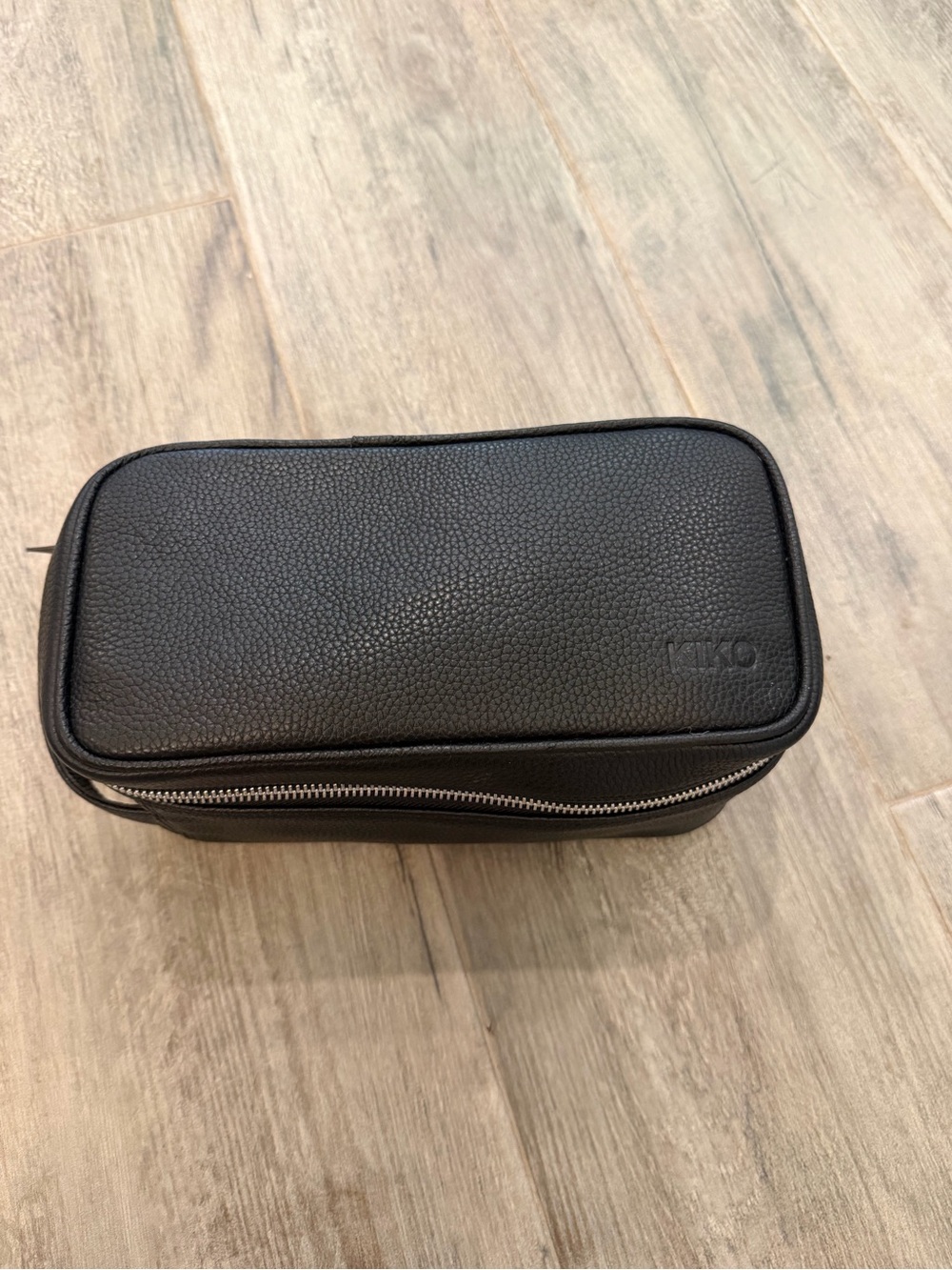 KIKO Black Pebble-Texture Toiletry Case